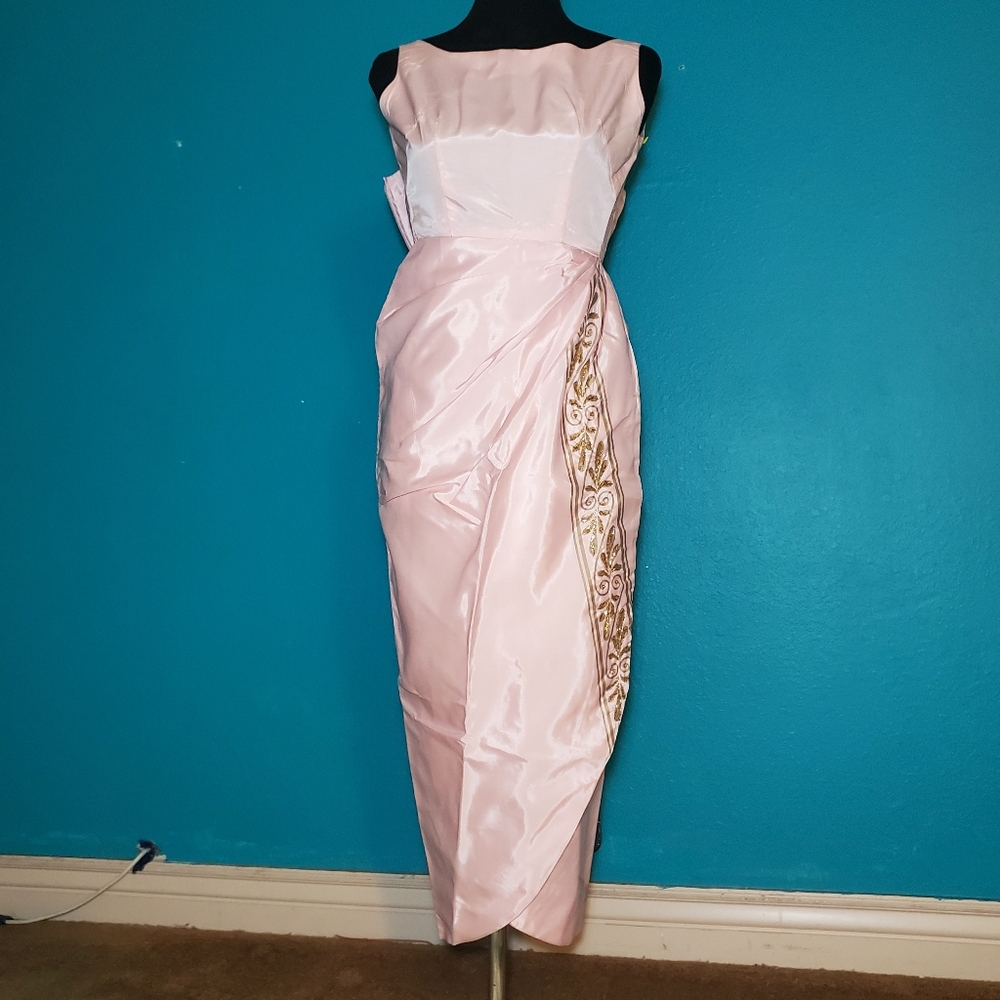 VTG pink dress classic look